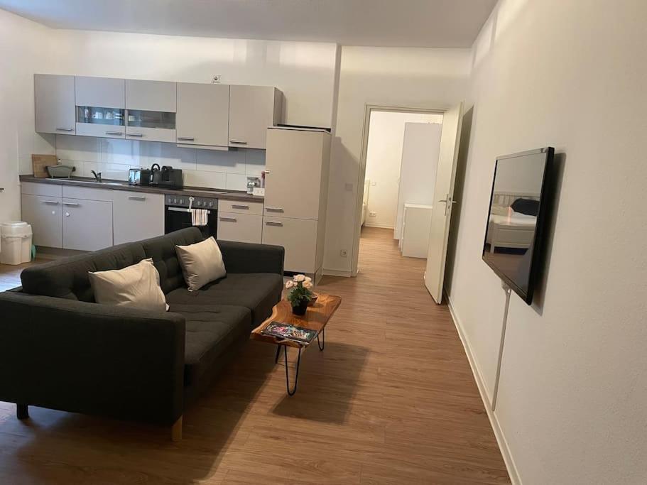 Zentrale Wohnung Direkt Am Hauptbahnhof - Bismarck Dusseldorf Bagian luar foto