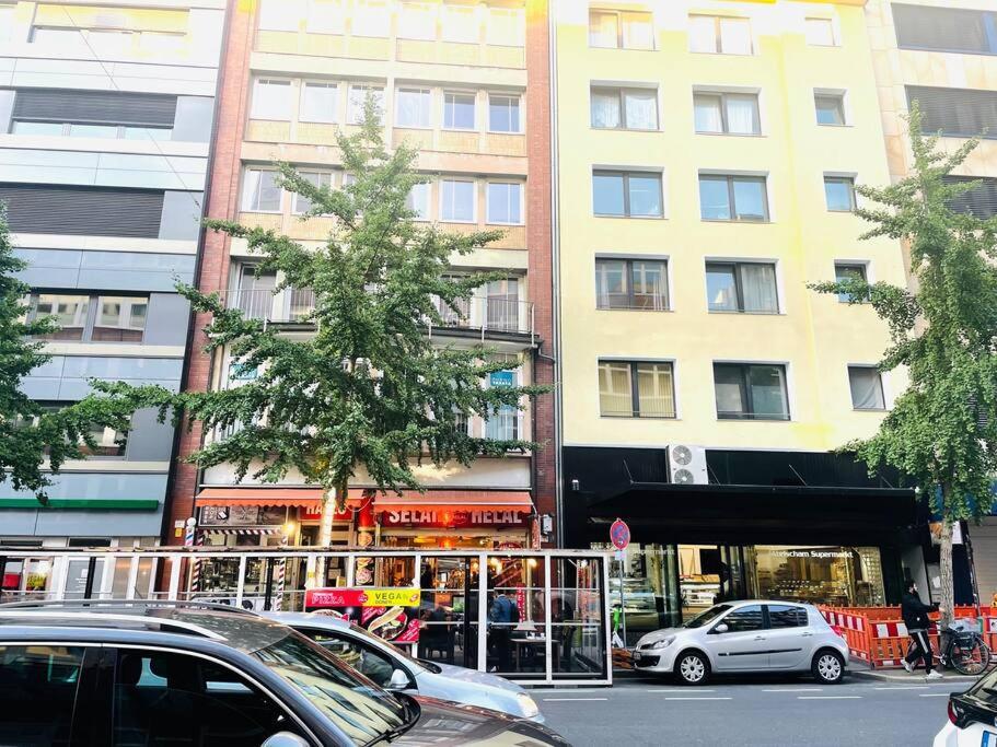 Zentrale Wohnung Direkt Am Hauptbahnhof - Bismarck Dusseldorf Bagian luar foto