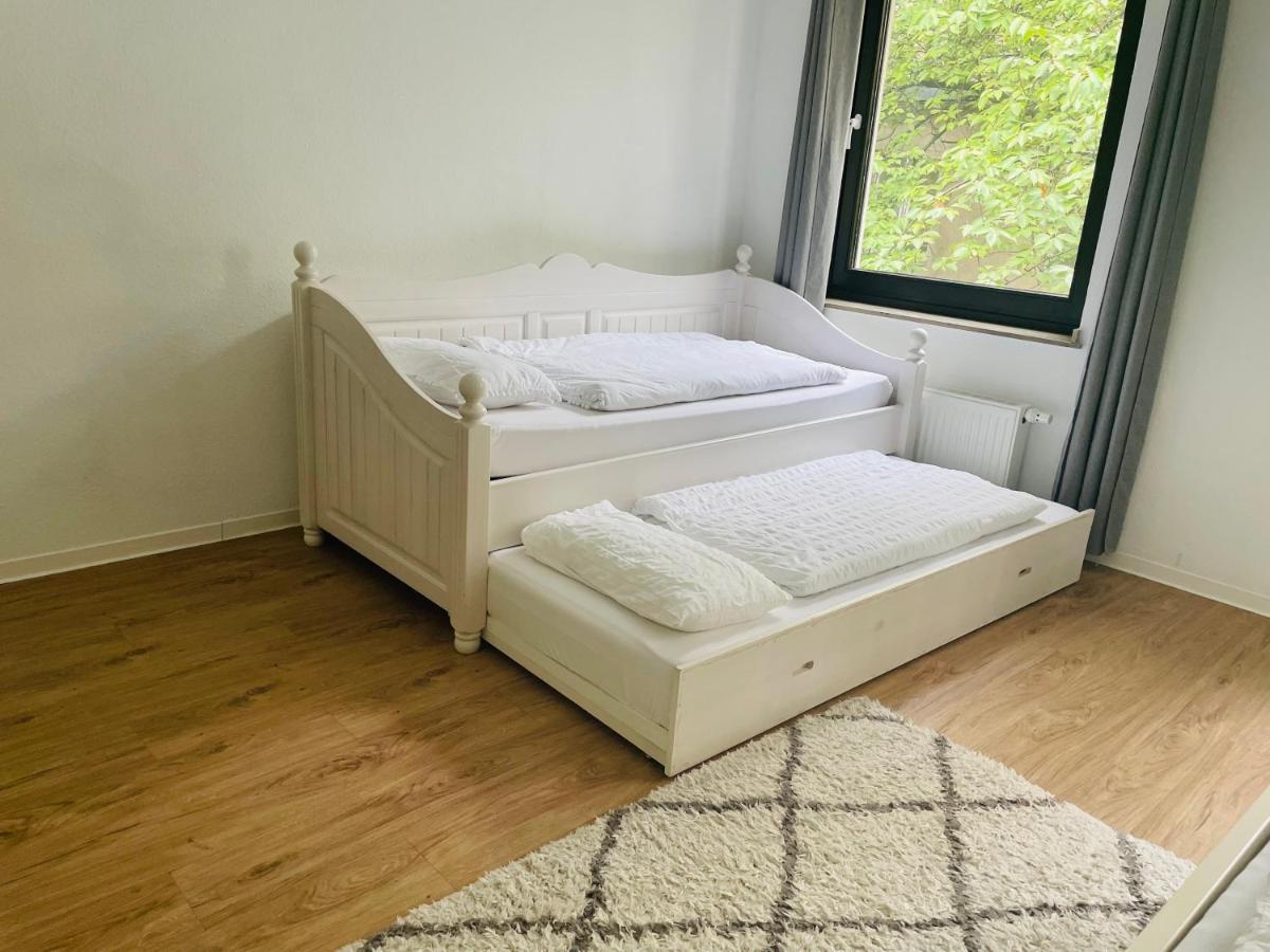Zentrale Wohnung Direkt Am Hauptbahnhof - Bismarck Dusseldorf Bagian luar foto