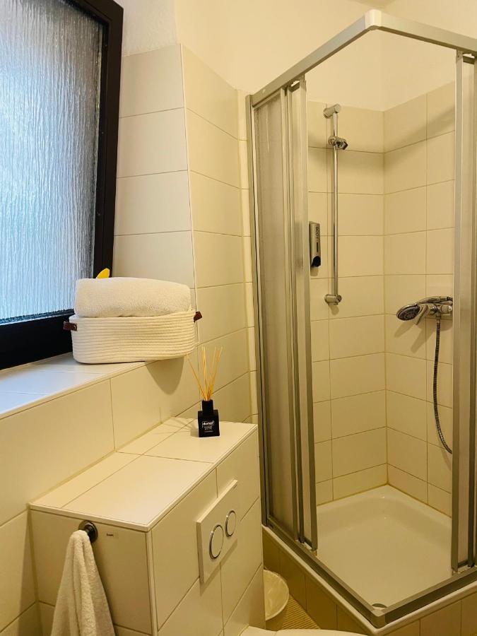 Zentrale Wohnung Direkt Am Hauptbahnhof - Bismarck Dusseldorf Bagian luar foto