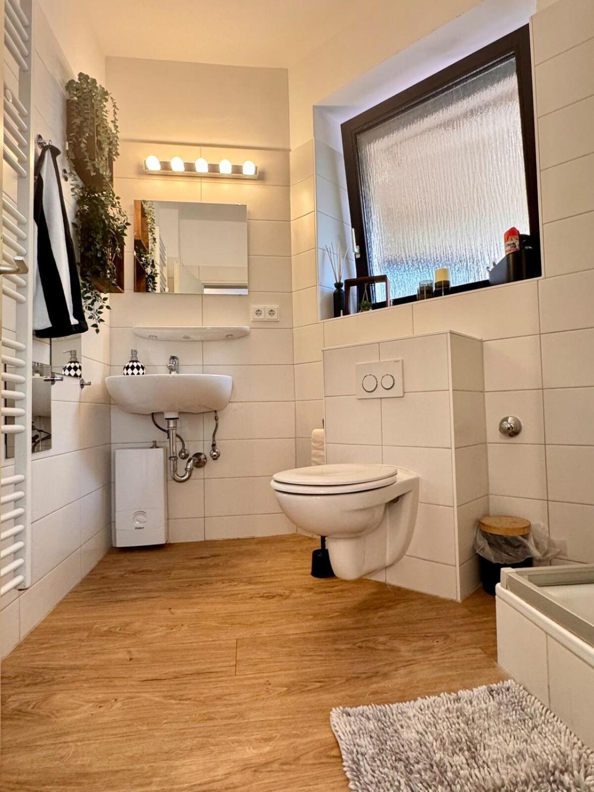 Zentrale Wohnung Direkt Am Hauptbahnhof - Bismarck Dusseldorf Bagian luar foto