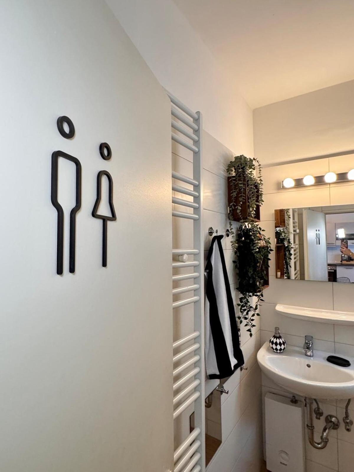 Zentrale Wohnung Direkt Am Hauptbahnhof - Bismarck Dusseldorf Bagian luar foto