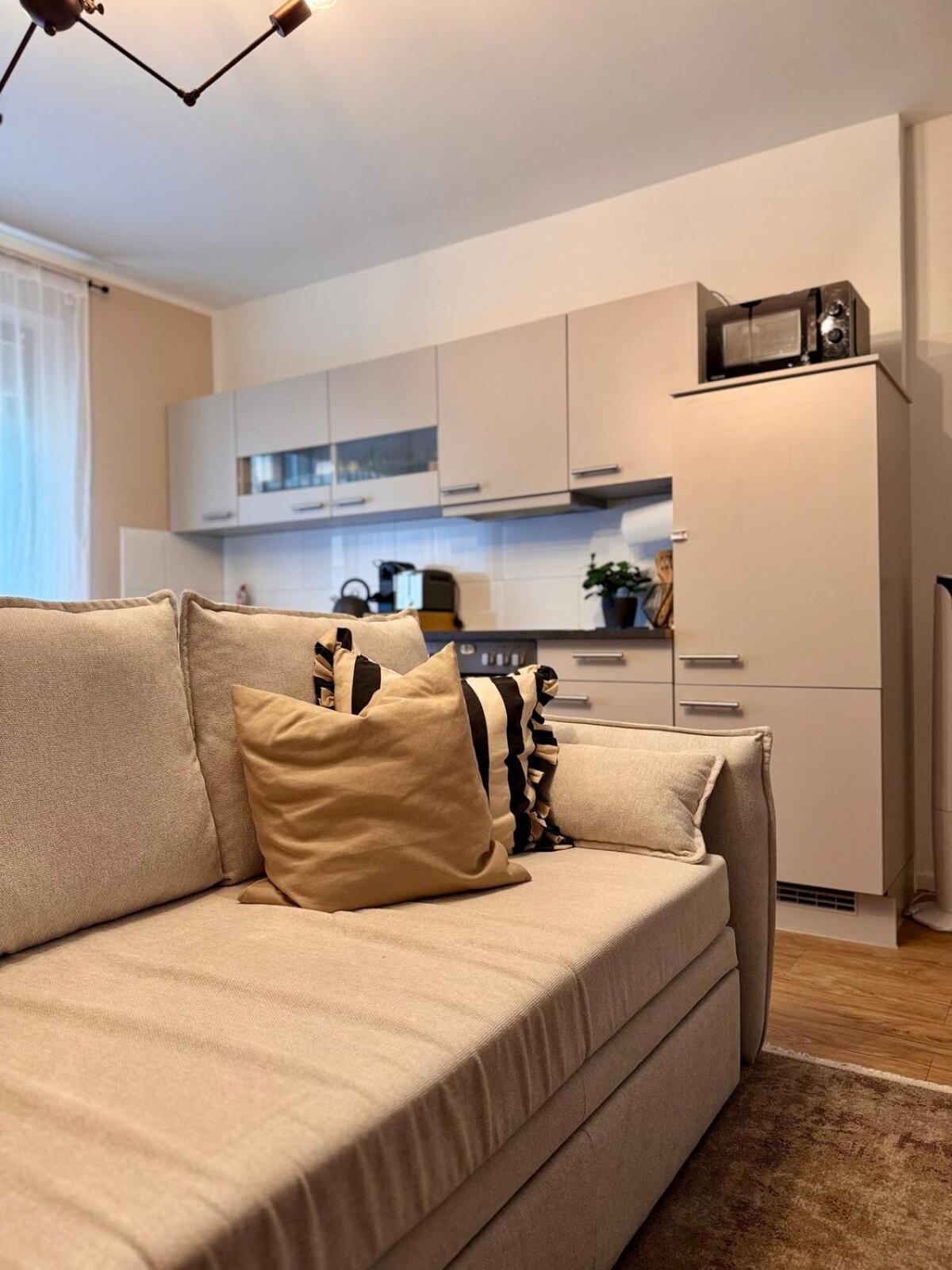 Zentrale Wohnung Direkt Am Hauptbahnhof - Bismarck Dusseldorf Bagian luar foto
